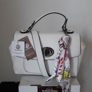 Giani Bernini purse